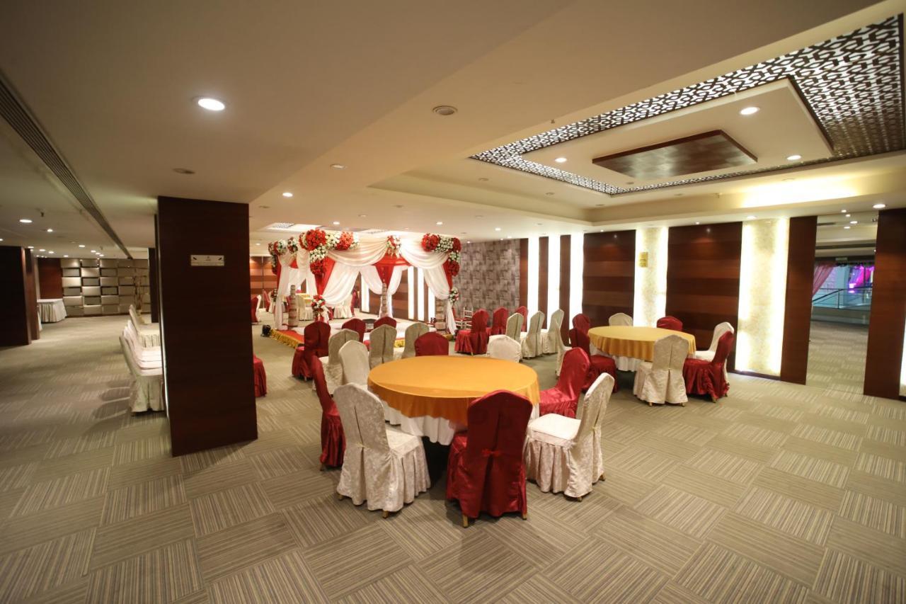 The Byke Suraj Plaza Pure Veg, Thane Exterior photo