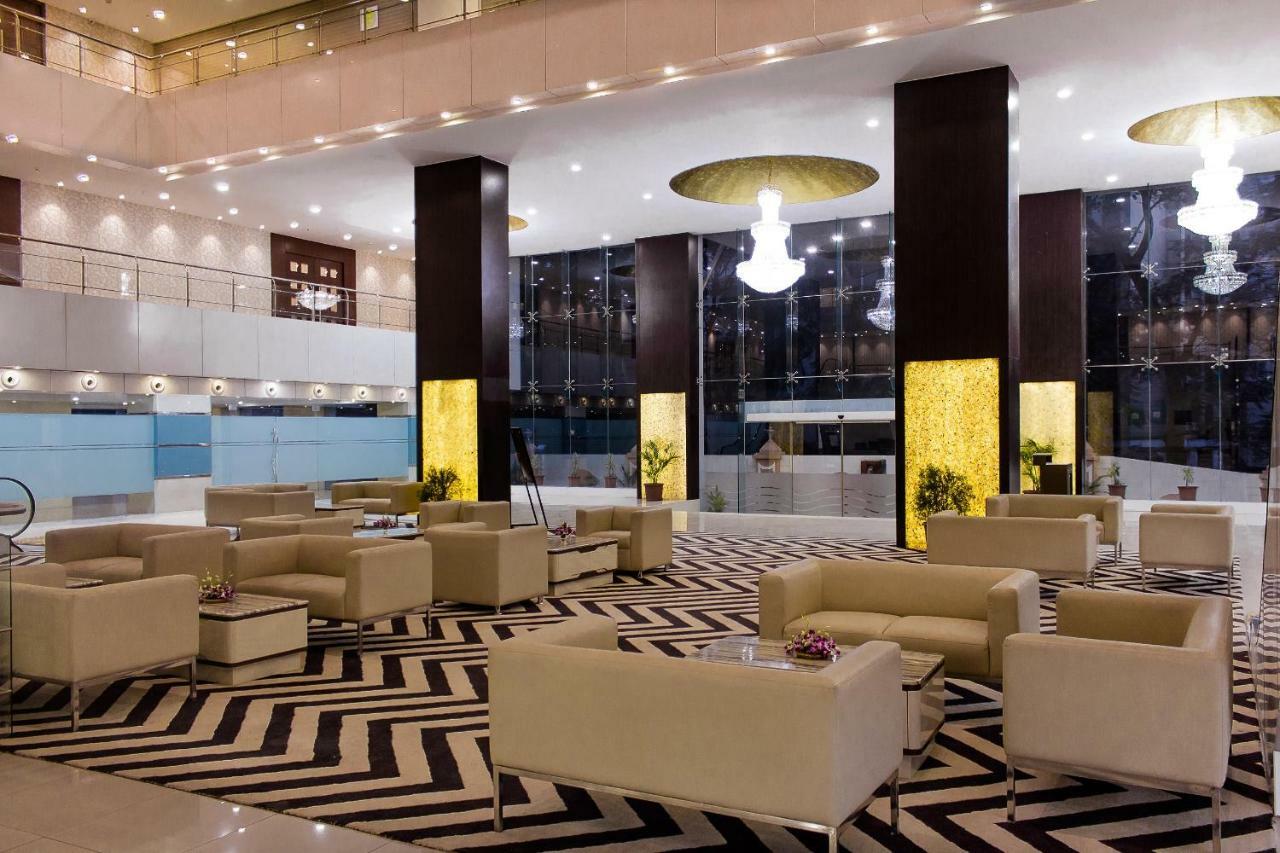 The Byke Suraj Plaza Pure Veg, Thane Exterior photo